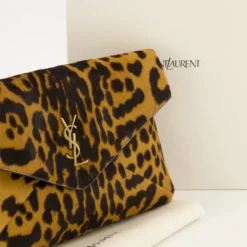Cassandre Pouch