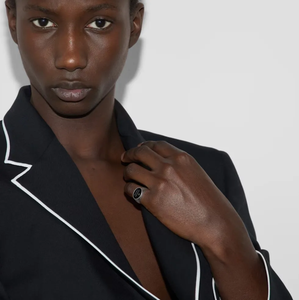 Chevalier Ring