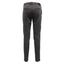 Chinos