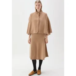 Clarissa Cape
