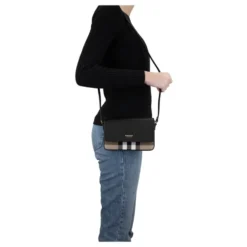 Crossbody Taske med Magnetknap