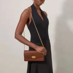 Darley Clutch