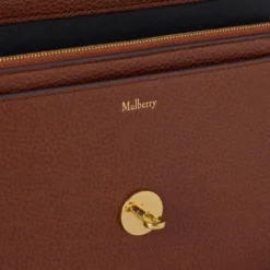 Darley Clutch