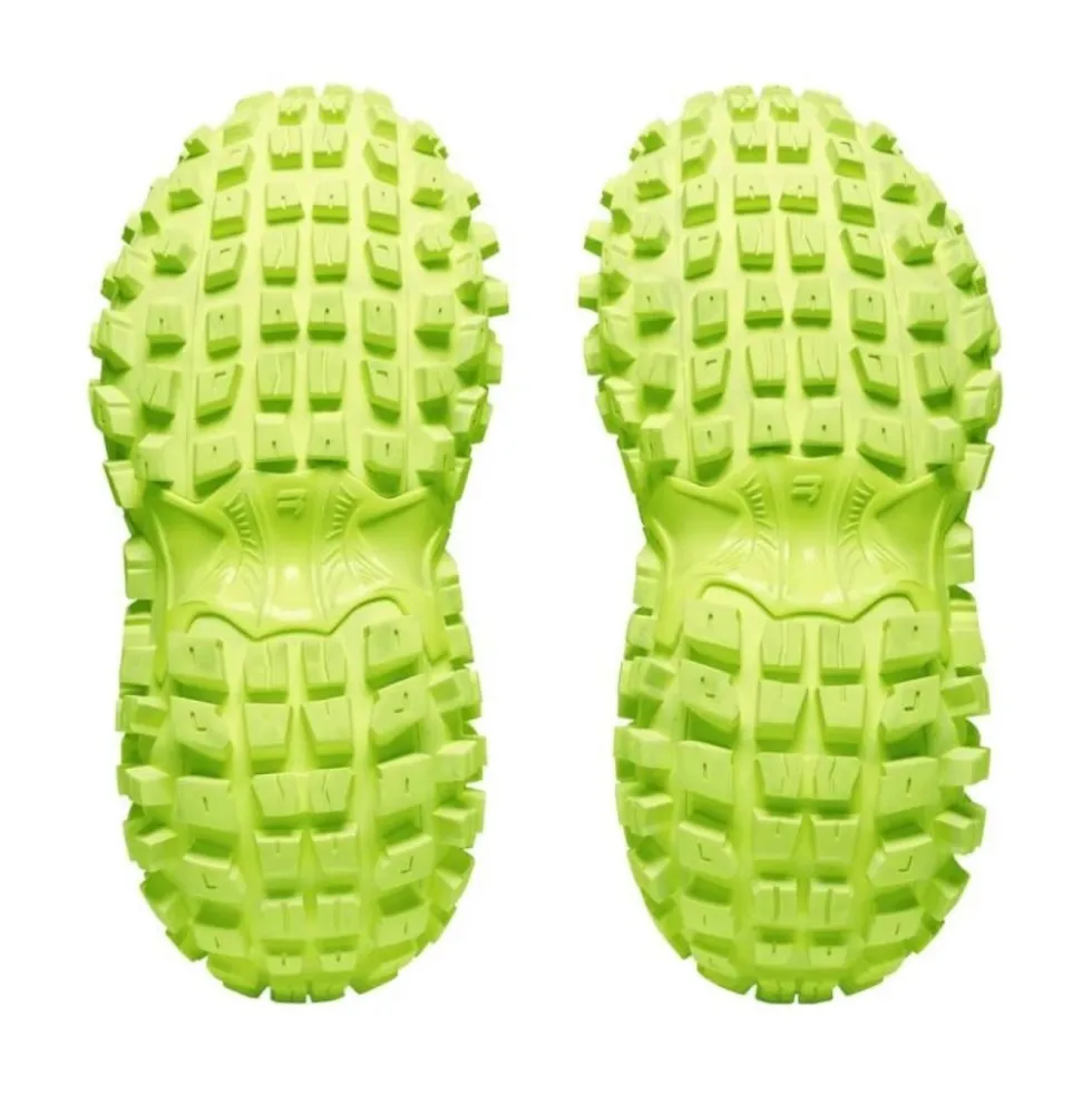 Defender Bouncer Sneakers