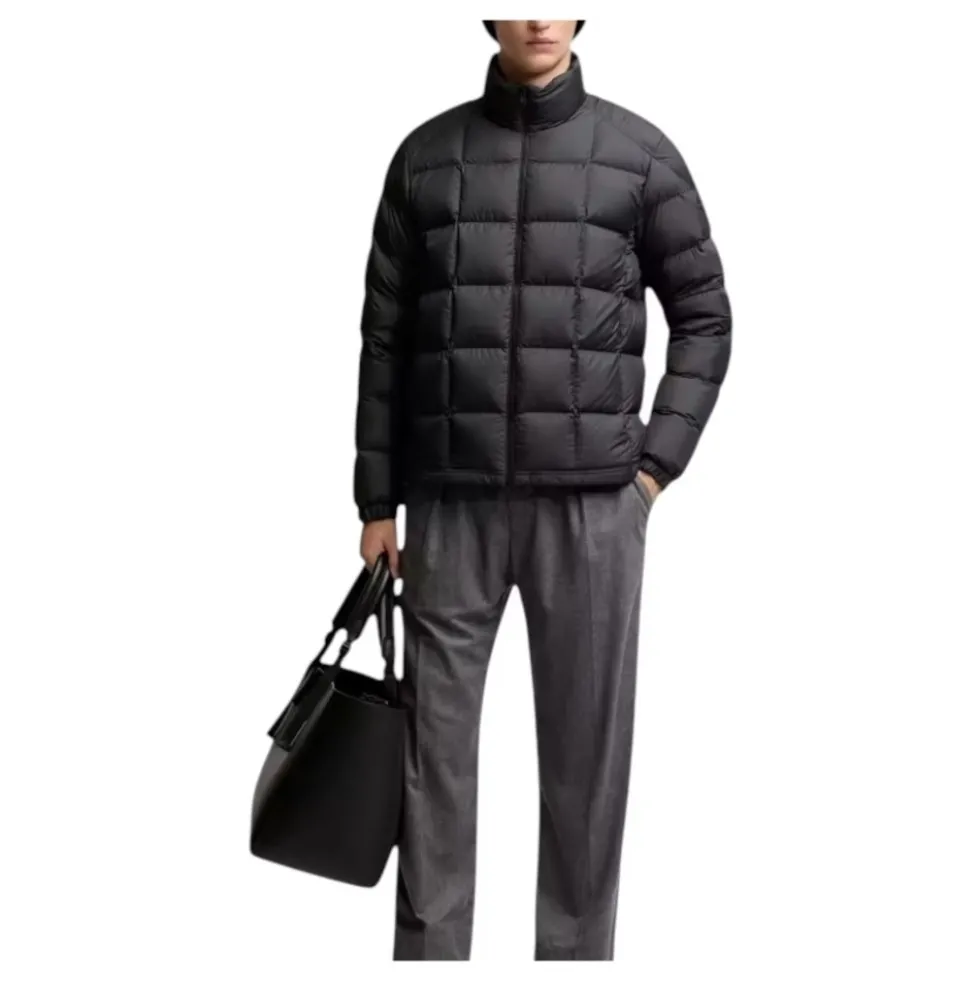 Eglise Square-Quilted Hooded Short Down Jacket