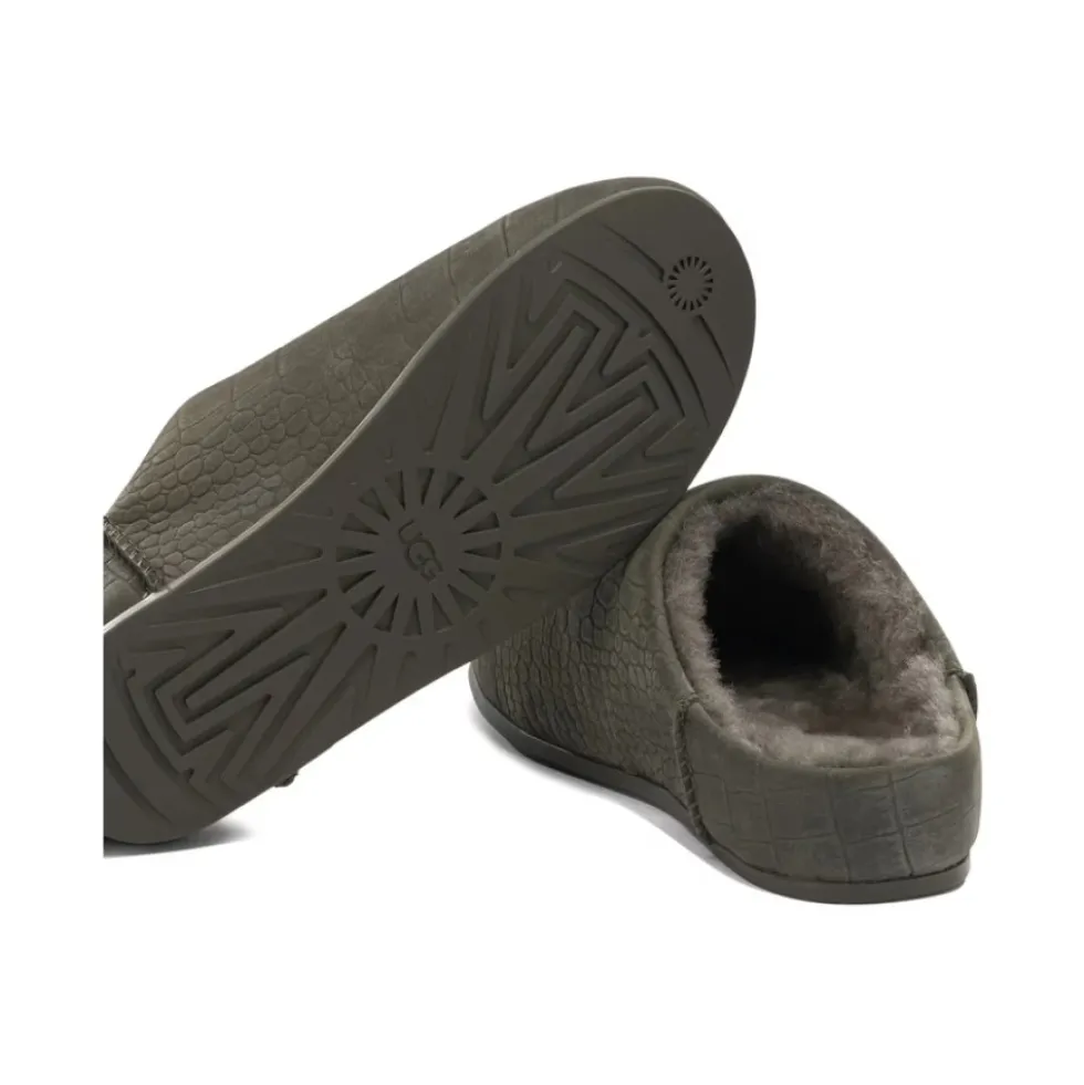 Elea Slip-On med prægning