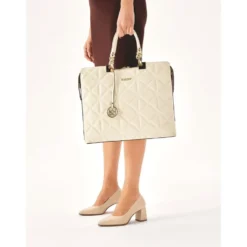 Elegant quiltet lædertaske