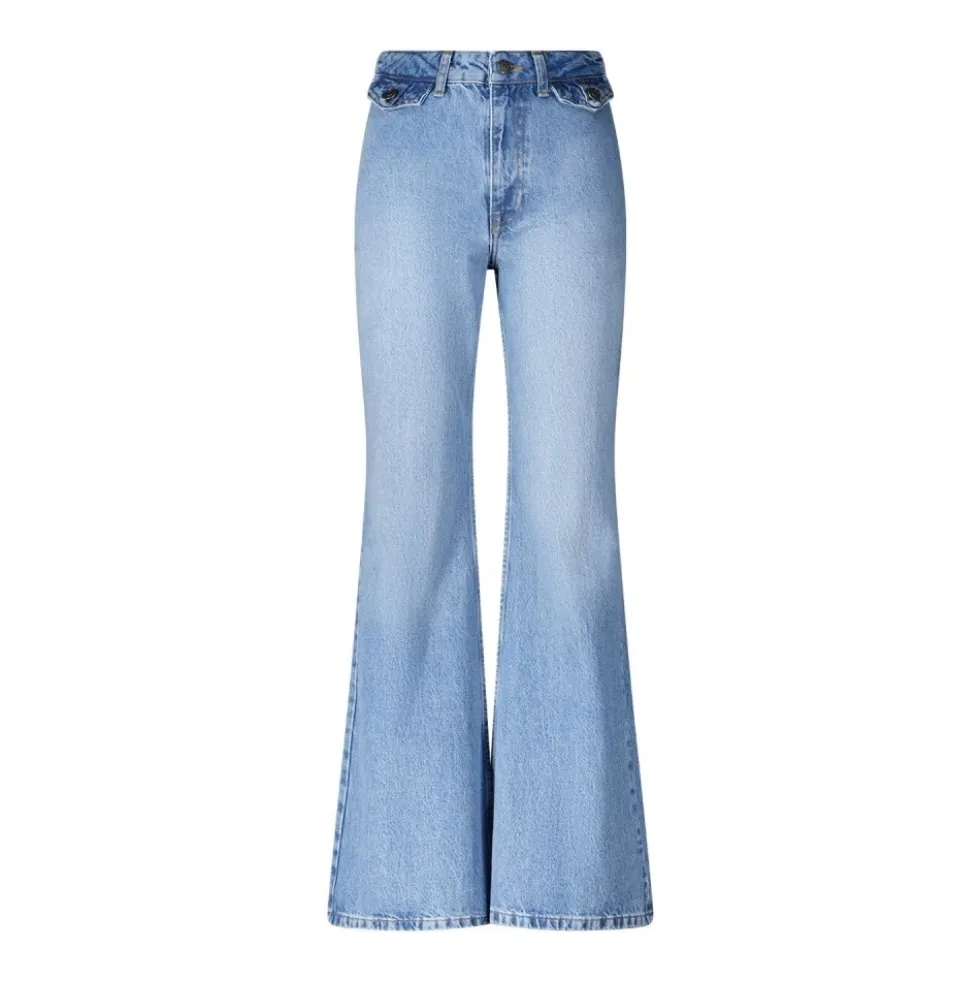 Flared Jeans