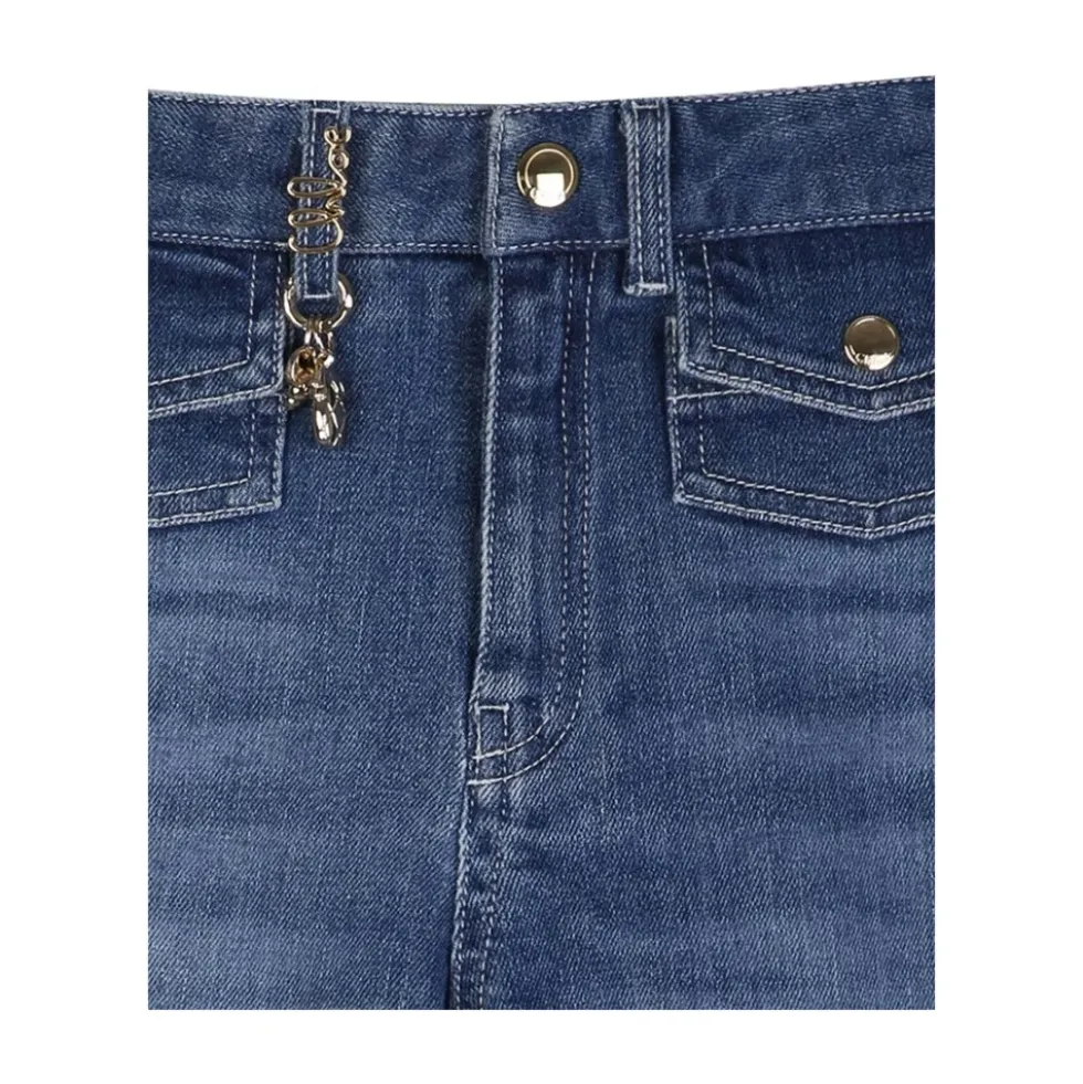Frynse-kantede denimshorts
