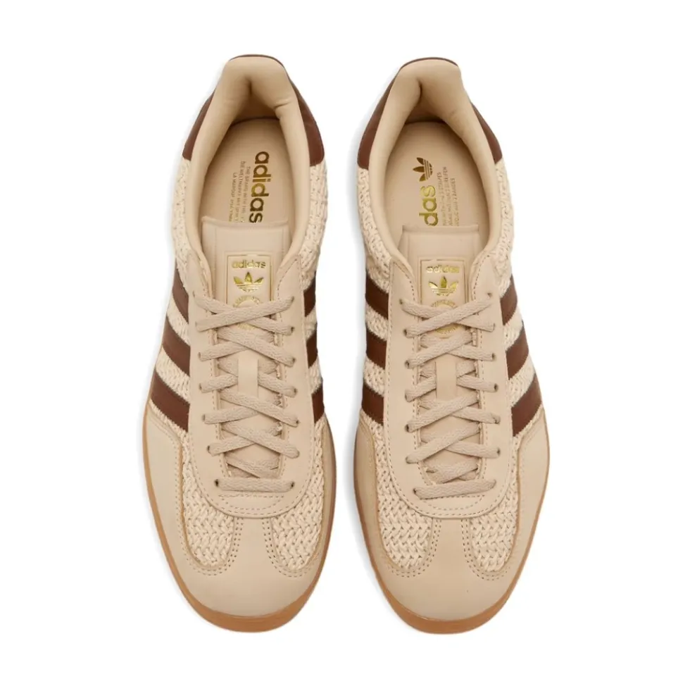 Gazelle Indoor