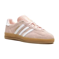 Gazelle Indoor