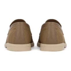 Kazar Herre slip-on sko med perforeret stof og læderdetaljer