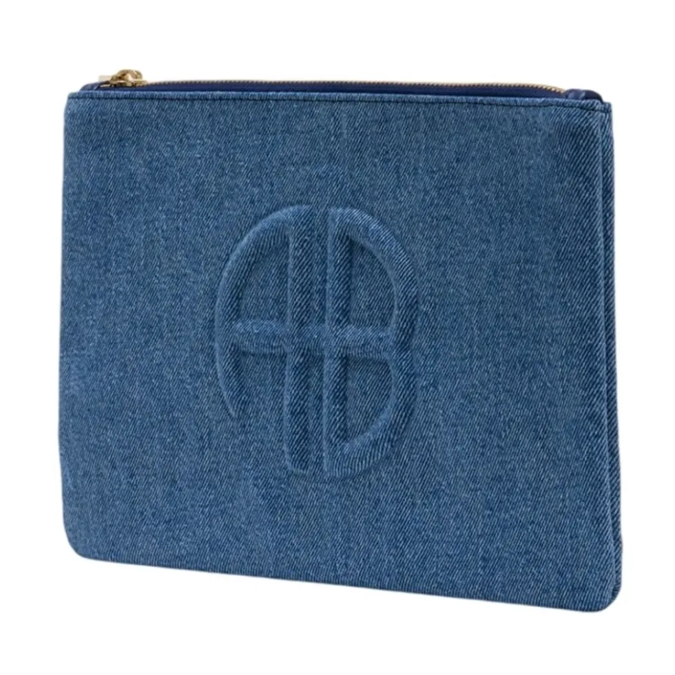 Lili Pouch