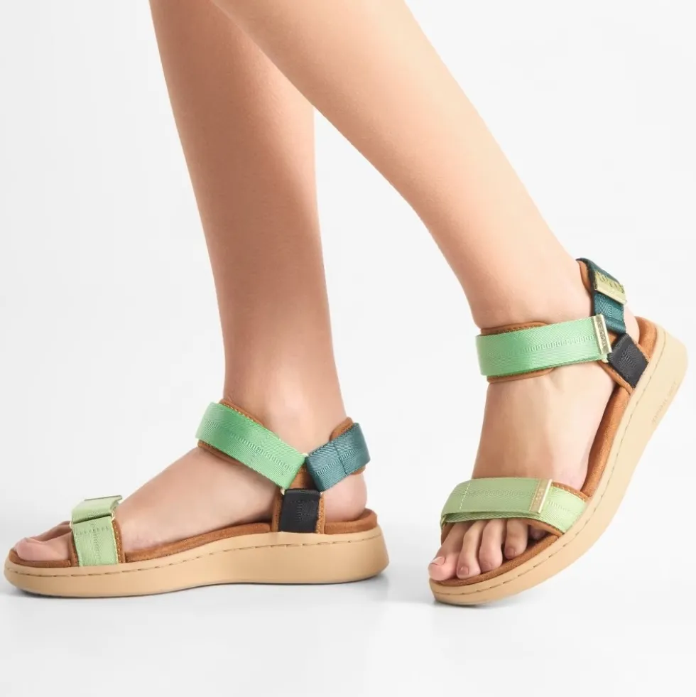Line Sandal