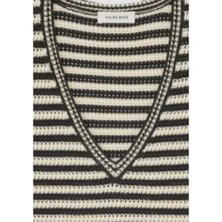 Lowen Sweater
