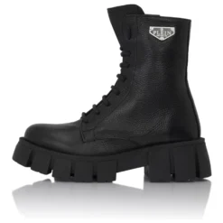 Low Flat Logo Boots