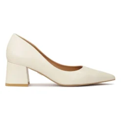 Minimalist pumps i neutral farve