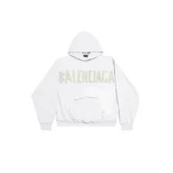 Oversized Unisex Hoodie med Distressed Logo