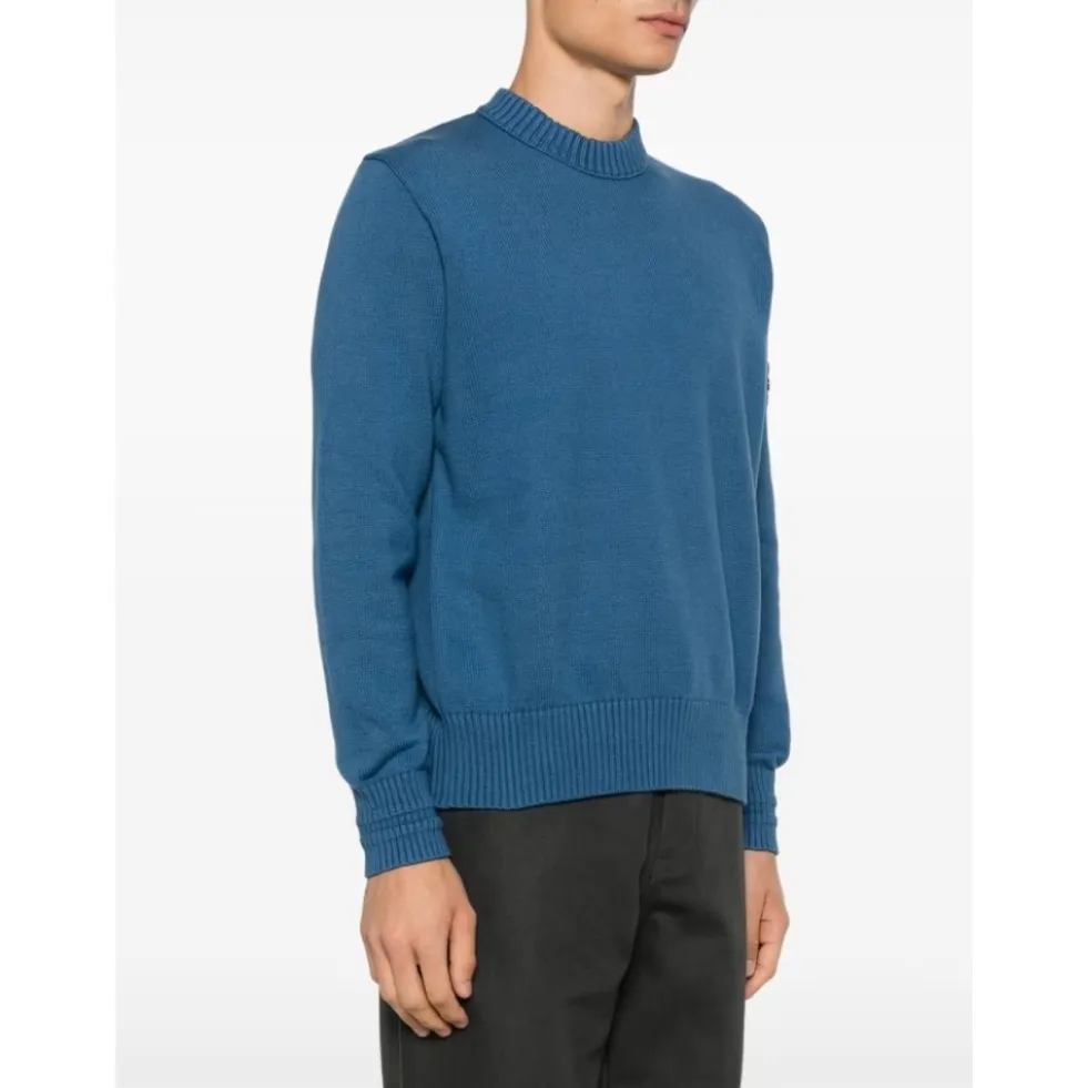 Ribstrikket sweater med badge