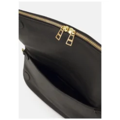 Rock Clutch