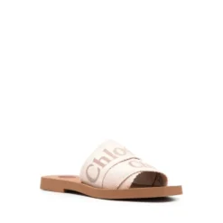 Sandaler med broderet logo