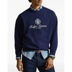 Seasonal Fleece Graphic Sweatshirt