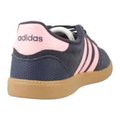 Sleek Breaknet Sneakers