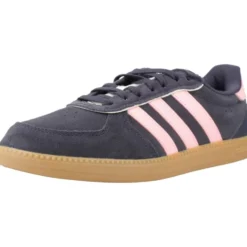 Sleek Breaknet Sneakers