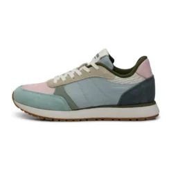 Smart Mode Sneakers