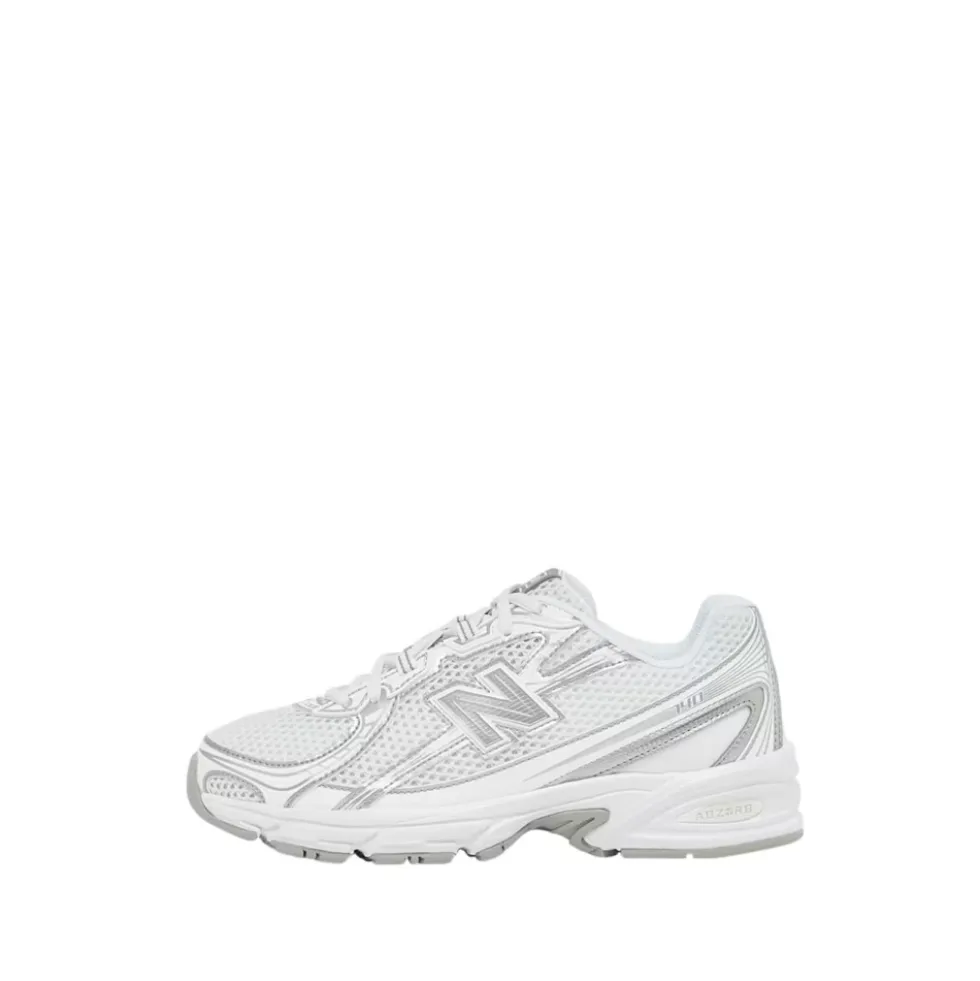 740 Sneakers