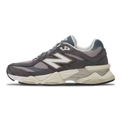 9060 Sneakers