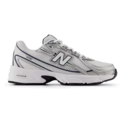 740 Sneakers