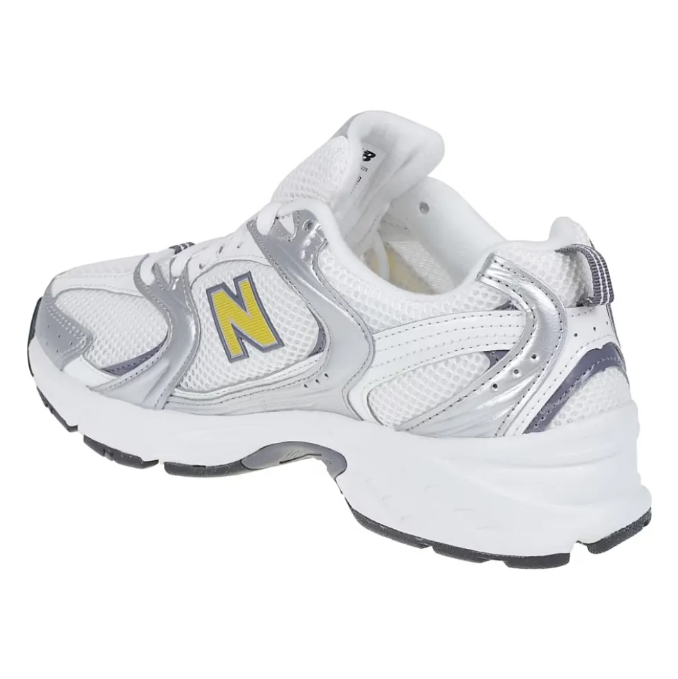 530 Sneakers