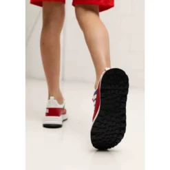 80197 02 Sneakers