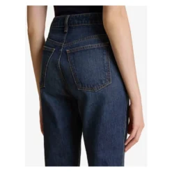 Straight Jeans