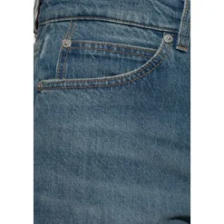Straight-leg Jeans