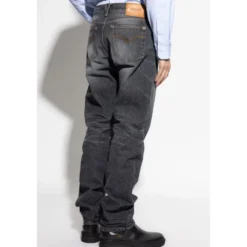 Straight-leg jeans
