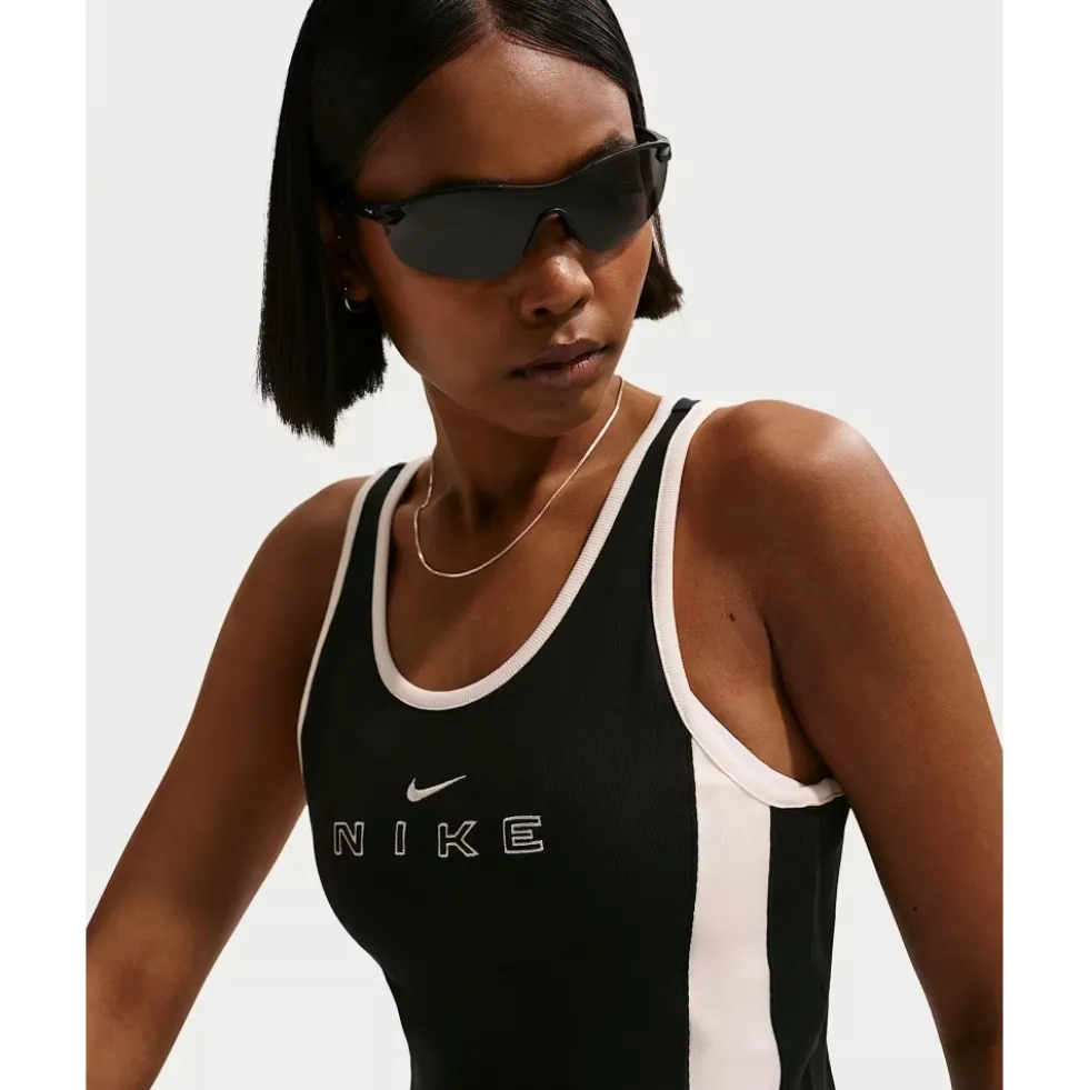 Tight Graphic Tank Top