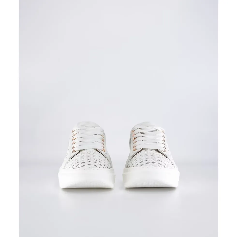 Wembley Sneakers