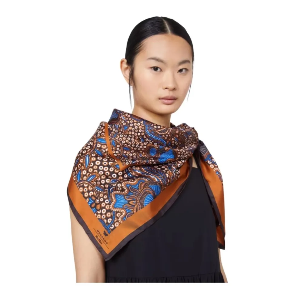 Wkaonesto Scarf