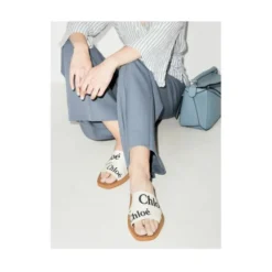 Woody Flat Mules
