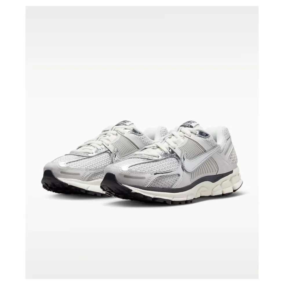 Zoom Vomero 5 Layered Low Top Sneakers